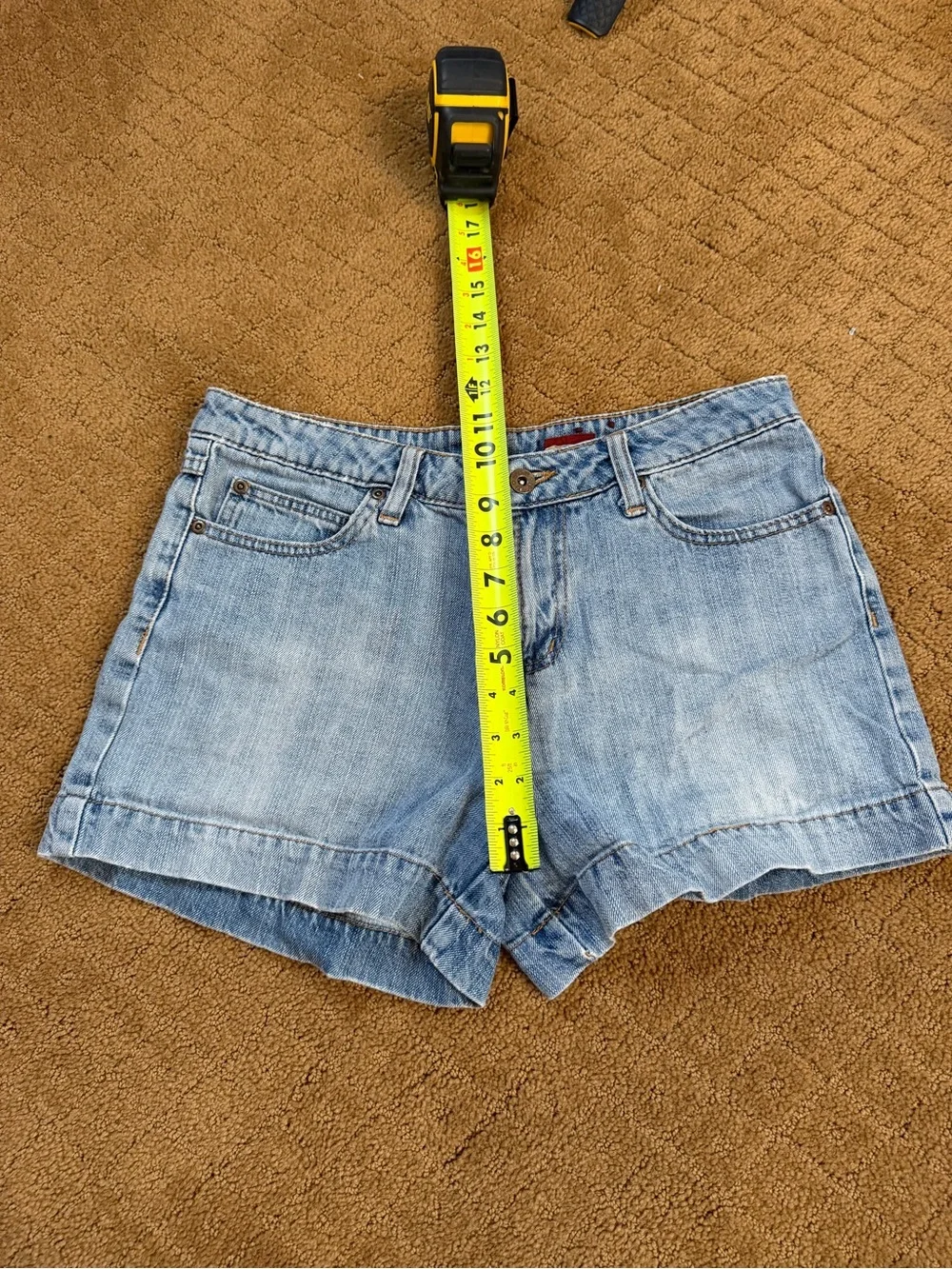 BONGO Mid Rise Medium Wash Denim Shorts Women’s Size 7
